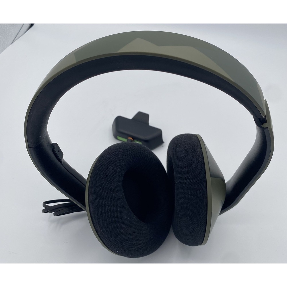 Microsoft Xbox One Wired Stereo Headset (1610) & Adapter (1626)